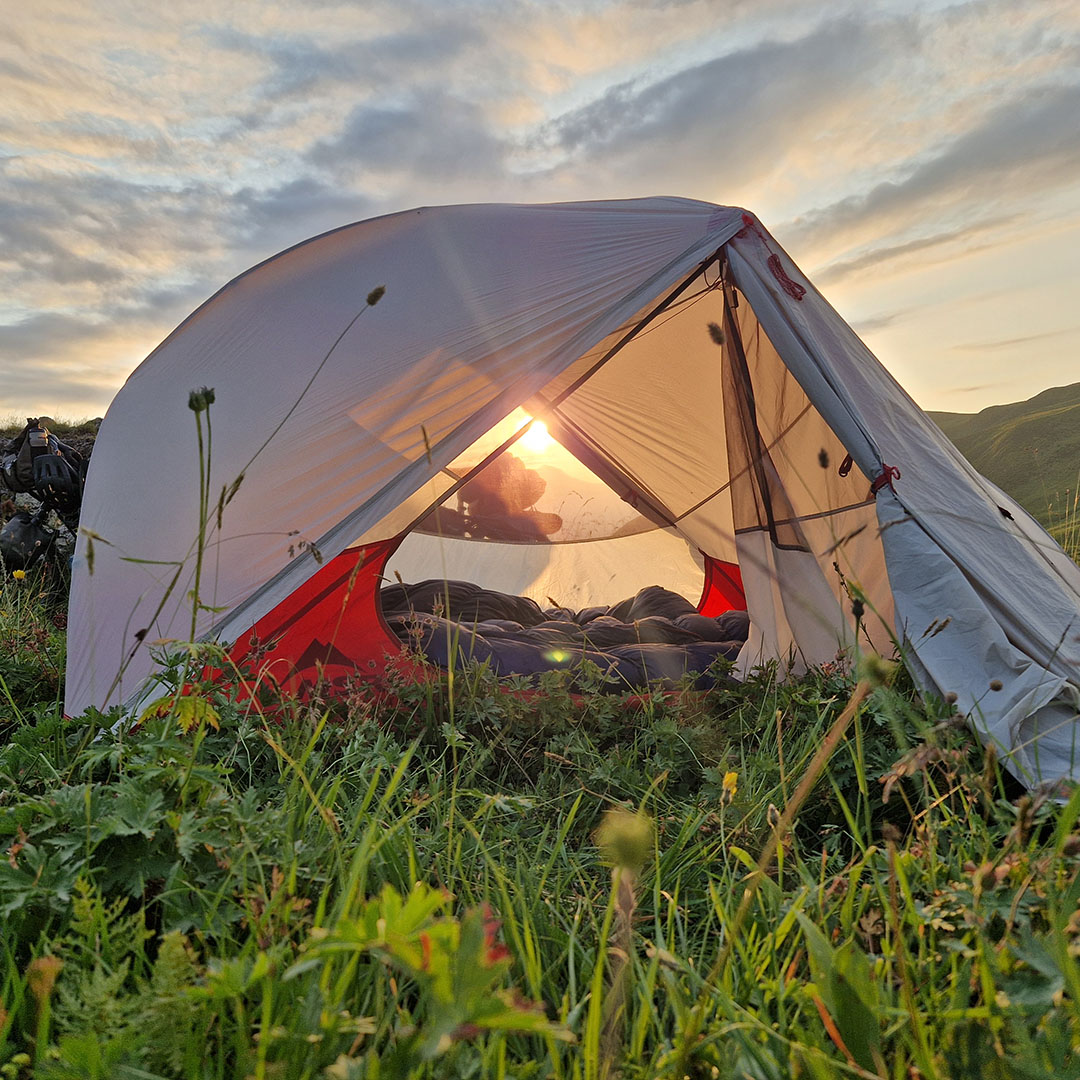 Georgien – Sonnenaufgang auf 2.600 m