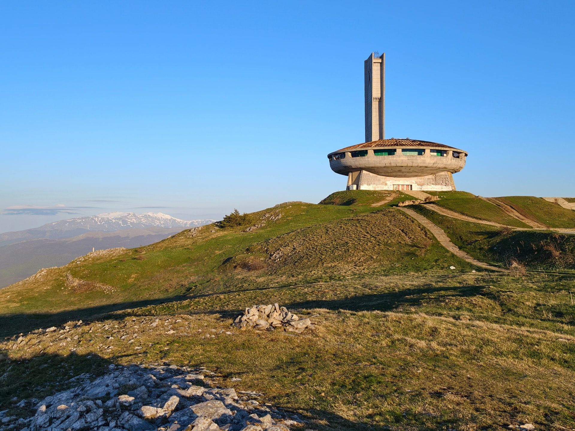 Buzludzha – ein ehemaliges Tagungsgebäude der kommunistischen Partei Bulgariens - jetzt gilt es als Denkmal.